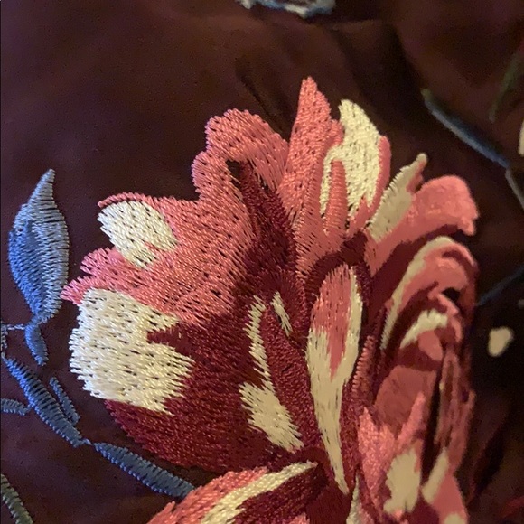 White House Black Market flowy blouse - Picture 3 of 3